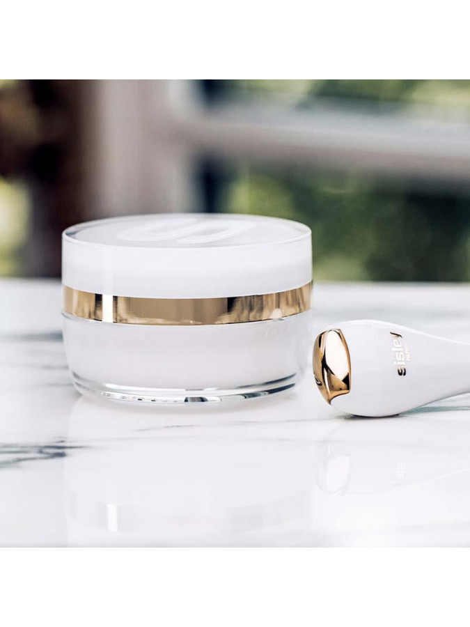 SISLEYA L'INTEGRAL WITH MASSAGE TOOLS Skincare