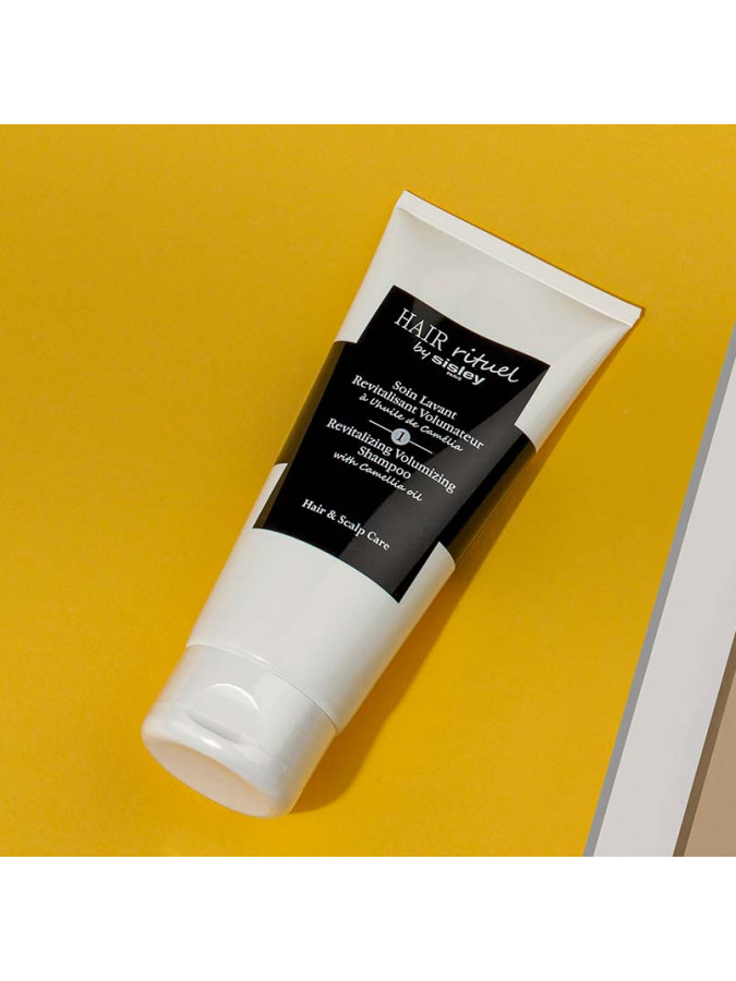 REVITALIZING VOLUMIZING SHAMPOO العناية بالشعر