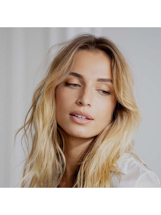 COLOR BEAUTIFYING MASK العناية بالشعر